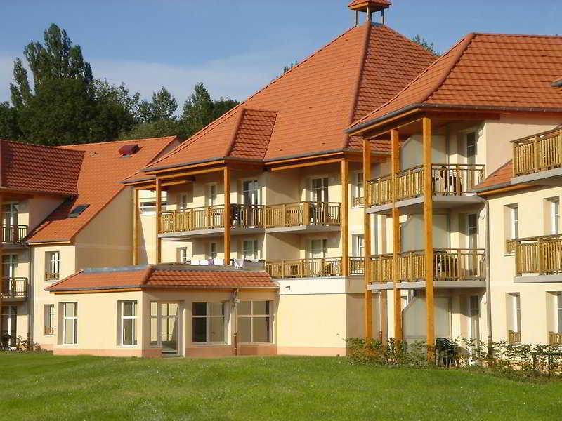 Residhotel Golf Garden Levernois Buitenkant foto